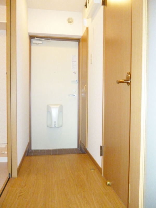 玄関　下駄箱付き♪