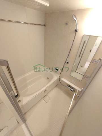 バス・シャワールーム　別部屋の参考写真です。