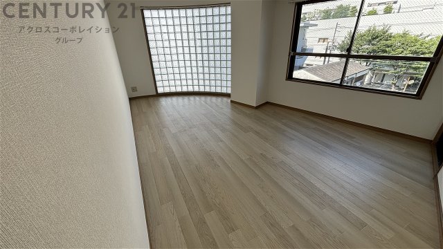 居室・リビング　陽当たり良好なリビング！