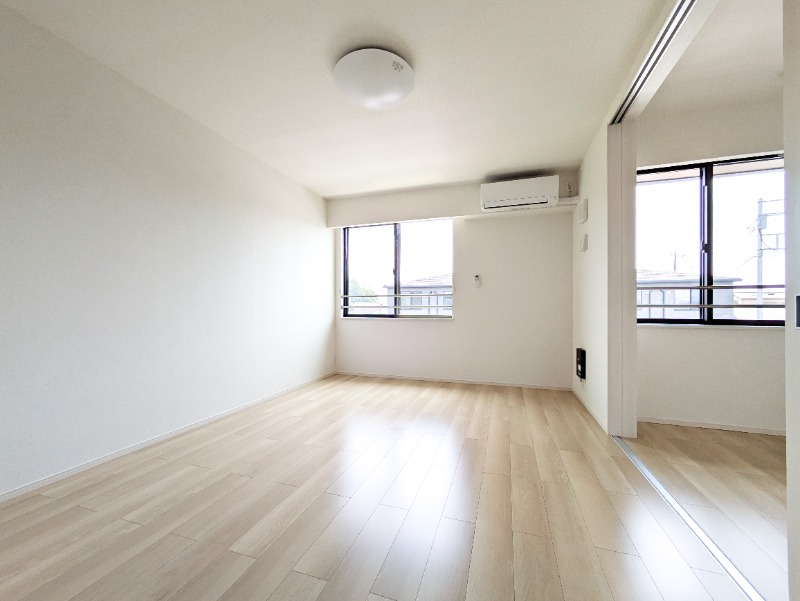 居室・リビング　図面と現状に相違がある場合には現状を優先