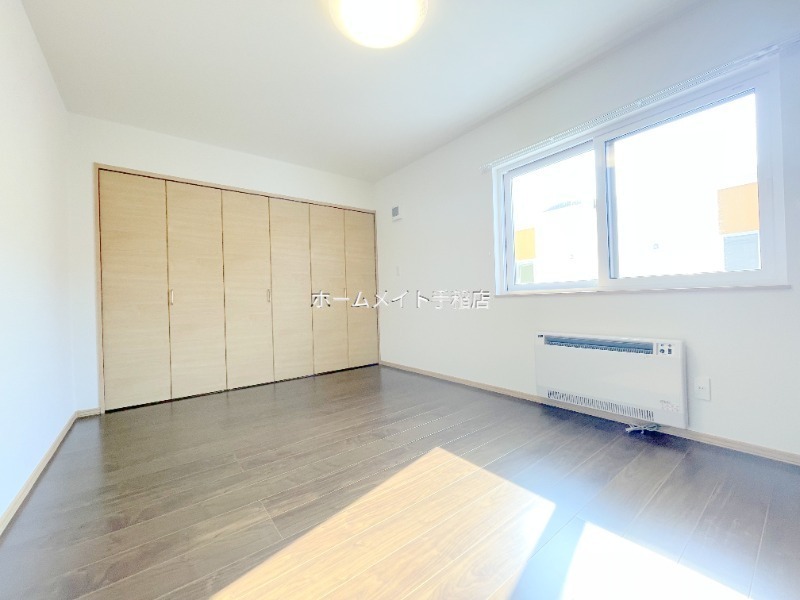 その他部屋・スペース　明るい洋室、寝室にどうぞ♪