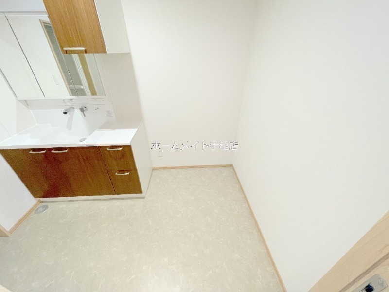 洗面設備　脱衣所です♪