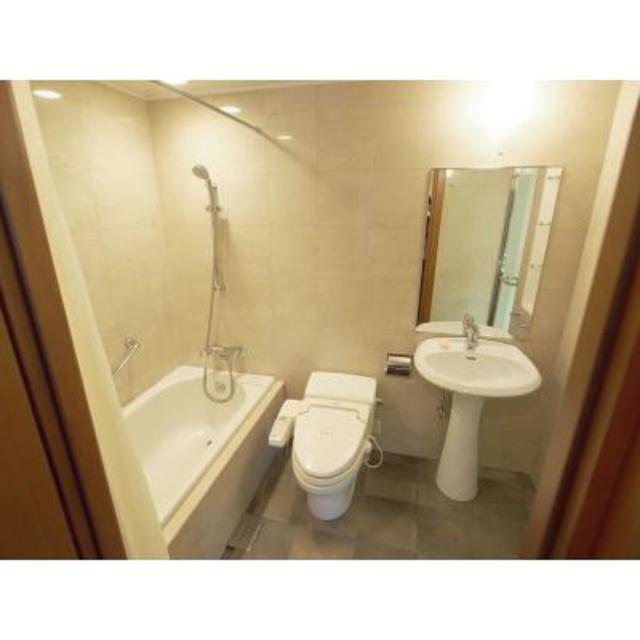 バス・シャワールーム　※写真は同タイプ住戸です。