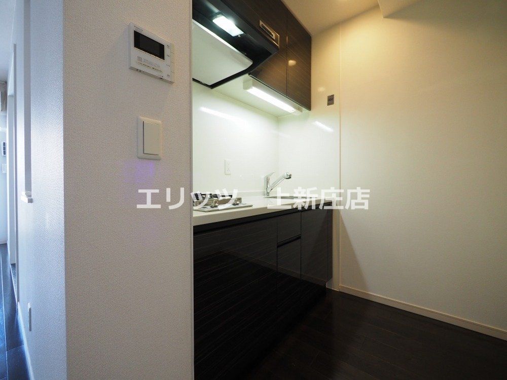 キッチン　エントランス