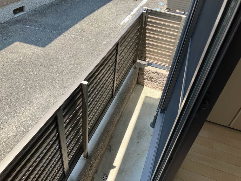 バルコニー　テラス
