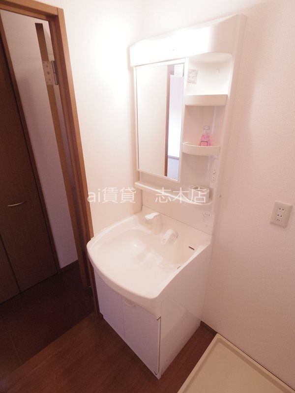 洗面設備　※同仕様写真※