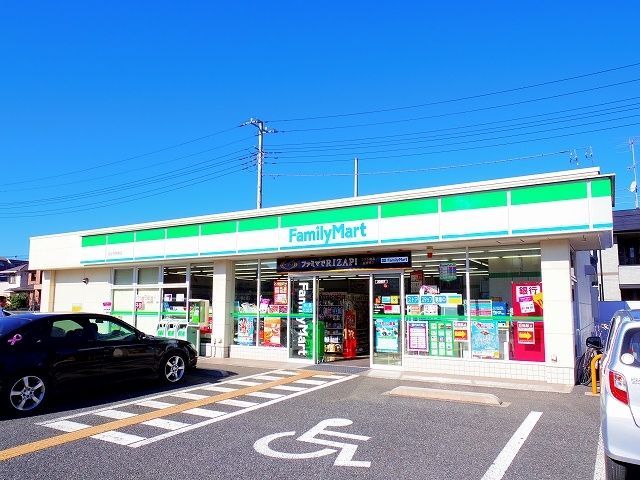 コンビニ　ファミリーマート　富士見勝瀬店（コンビニ）まで1062m