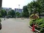 公園　調布駅前公園（公園）まで720m