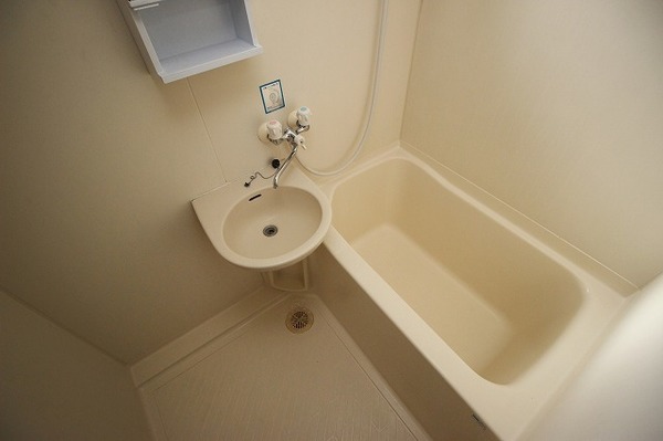 バス・シャワールーム　※現況を優先します。