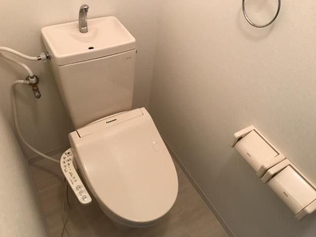 トイレ　シャワー付トイレ
