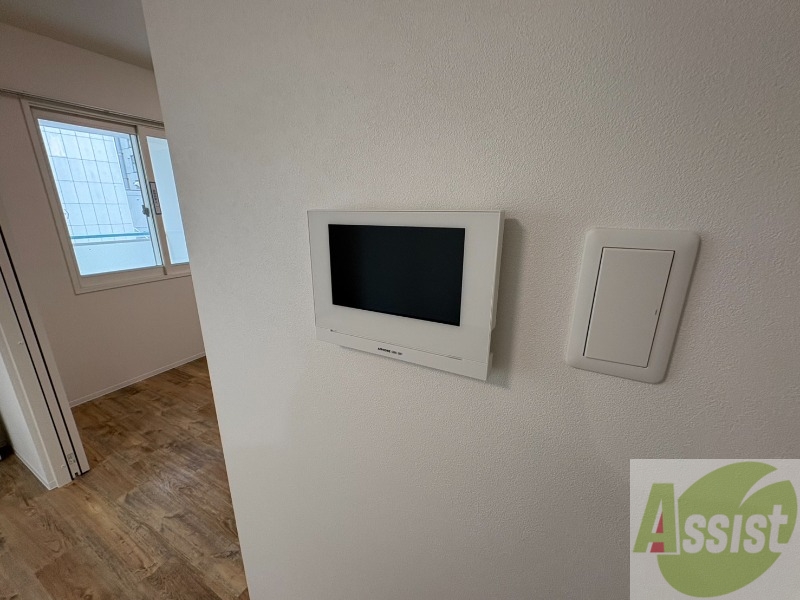 セキュリティ　ＴＶモニター付インターホンです。来客者の顔が見えるので安心！