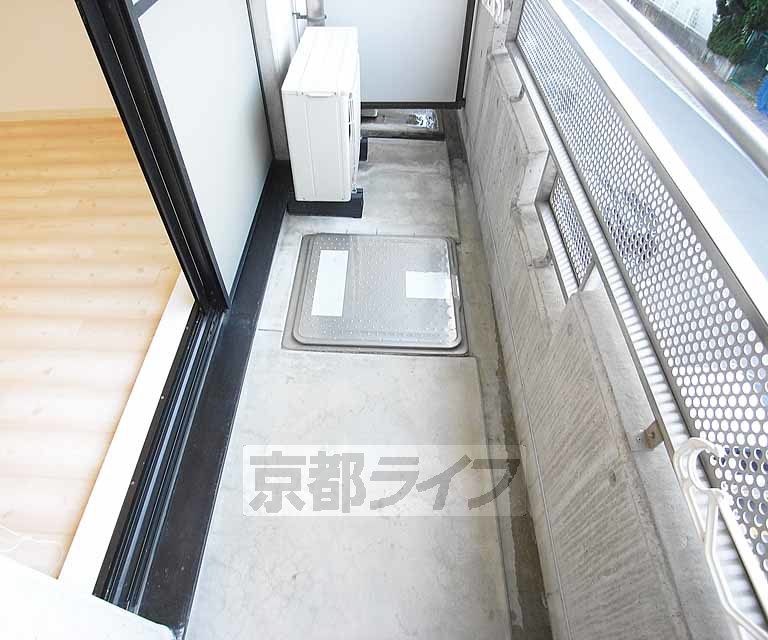 バルコニー　広いバルコニーです。