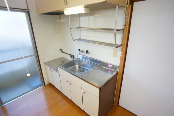 キッチン　※別号室の写真です