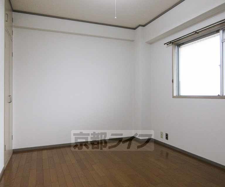 居室・リビング　６帖！