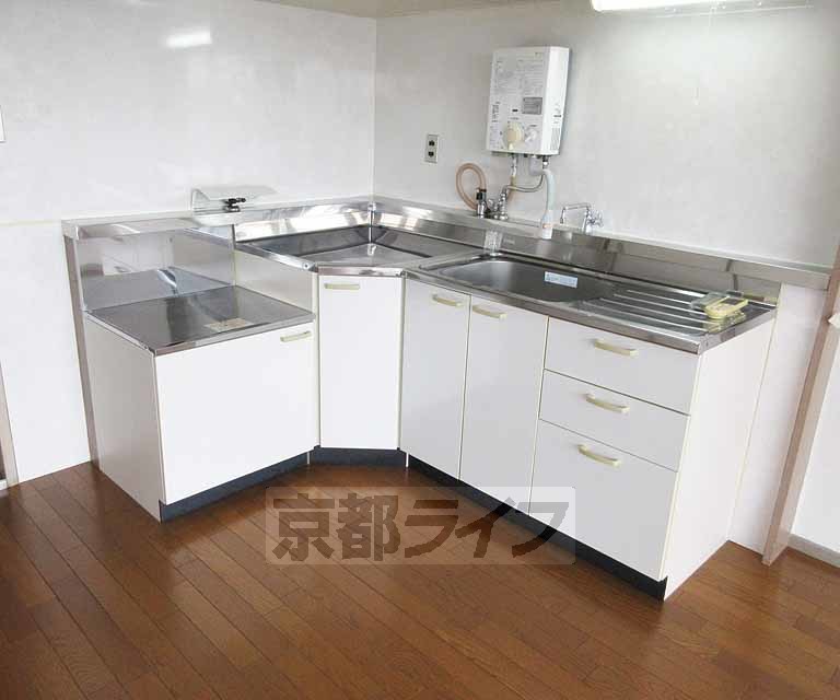 キッチン　広くて大きい！