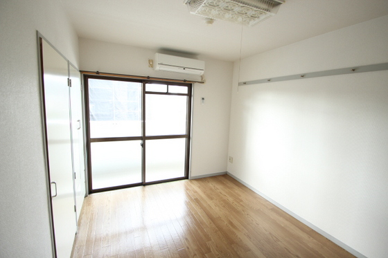 居室・リビング　※別号室