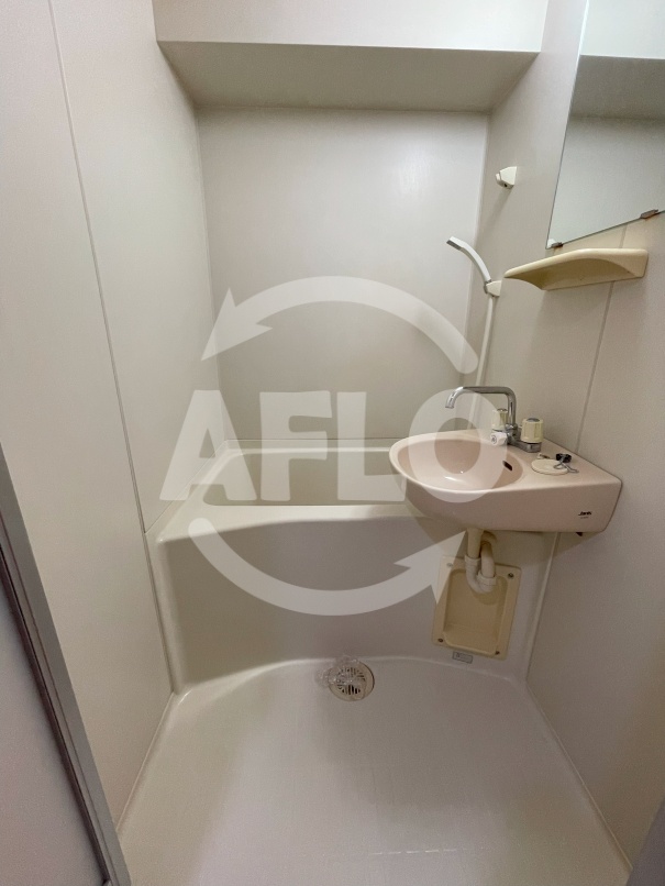 バス・シャワールーム　ロイヤルカーサ阿倍野　浴室