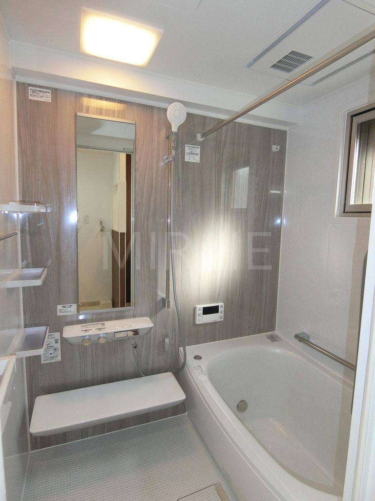 バス・シャワールーム　バス