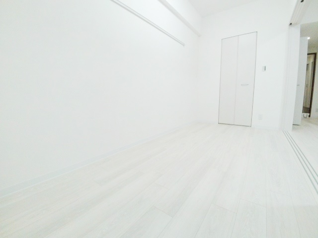 その他部屋・スペース　独立した5帖の洋室で寝室などにピッタリです