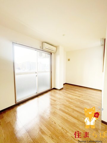 居室・リビング　「“合う暮らし”を、LINEで一緒に描こう。」