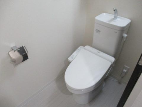 トイレ　トイレ