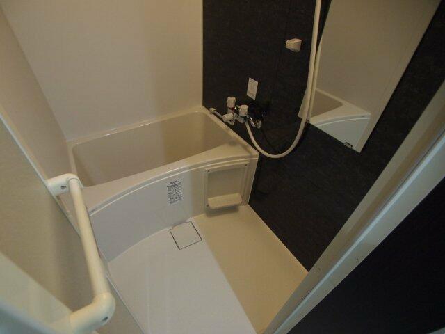 バス・シャワールーム　?