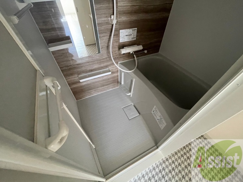 バス・シャワールーム　お風呂になります。一日の疲れを癒してくださいね。