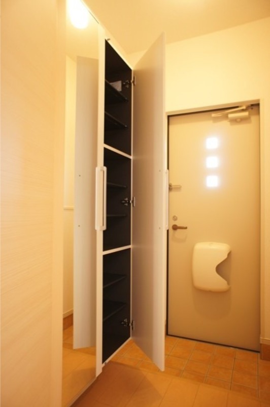 玄関　図面と現状に相違がある場合には現状を優先