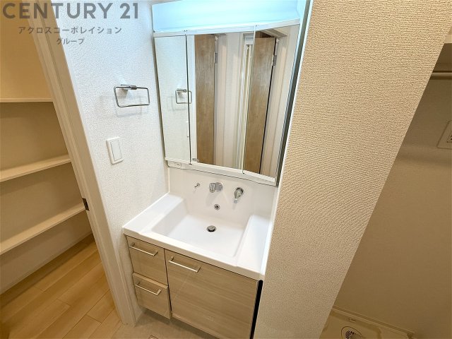 洗面設備　洗髪洗面化粧台付き♪