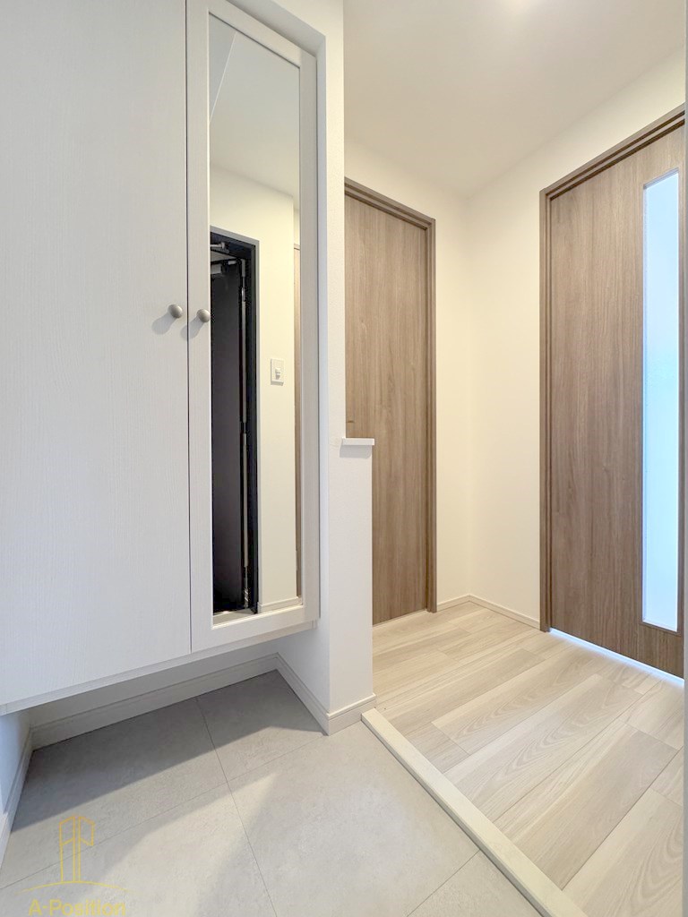 玄関　ルフォンプログレ南森町