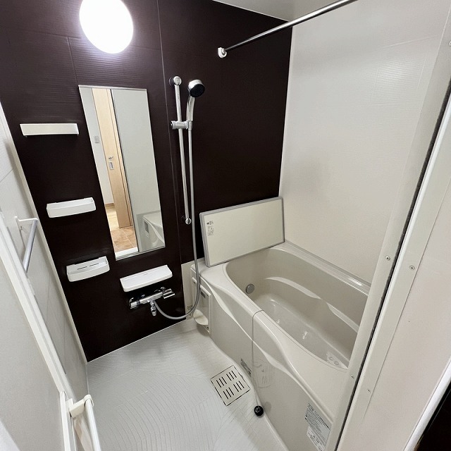 バス・シャワールーム　バスルーム