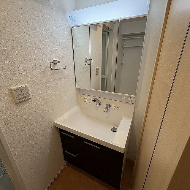 洗面設備　独立洗面台