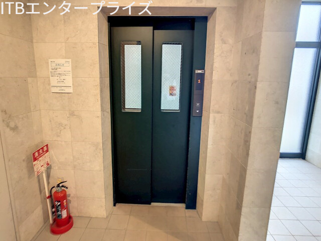 ベルジュ成子坂の外観写真