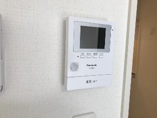 居室・リビング　カメラ付インターホン
