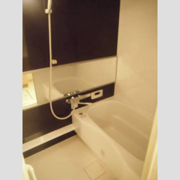 バス・シャワールーム　102浴槽(1216タイプハイグレード)