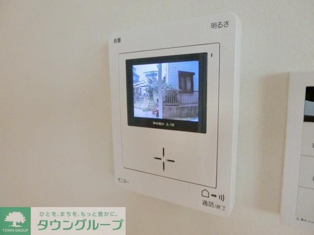 セキュリティ　来訪者はモニターでチェック