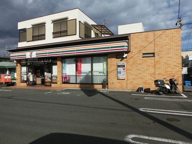 コンビニ　セブンイレブン清水飯田町店（コンビニ）まで850m