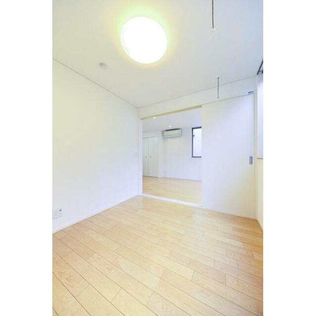 居室・リビング　玄関