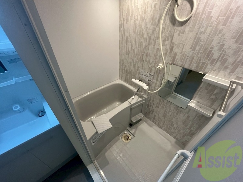 バス・シャワールーム　お風呂になります。一日の疲れを癒してくださいね。