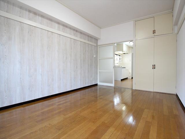 居室・リビング　松山市味酒町　アメニティー味酒　リビング