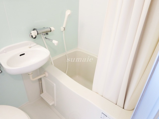 バス・シャワールーム　こちらはお風呂です！！