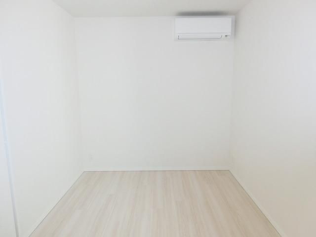 その他部屋・スペース　★洋室６帖の収納スペースです★