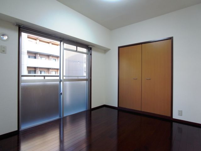 収納　明るい空間です