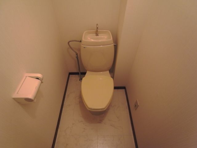 トイレ　バス・トイレ別です