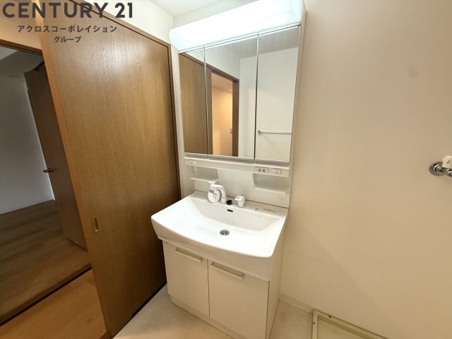 洗面設備　独立洗面化粧台付きでおすすめです！