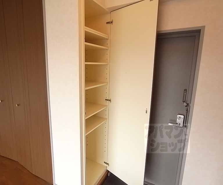 その他設備　靴箱