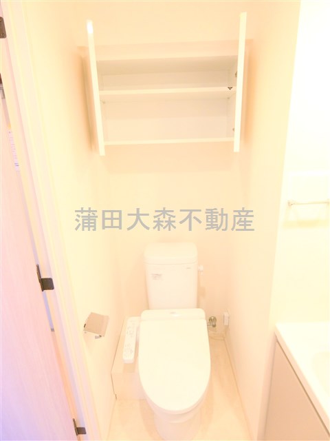 トイレ　温水洗浄便座付きトイレ