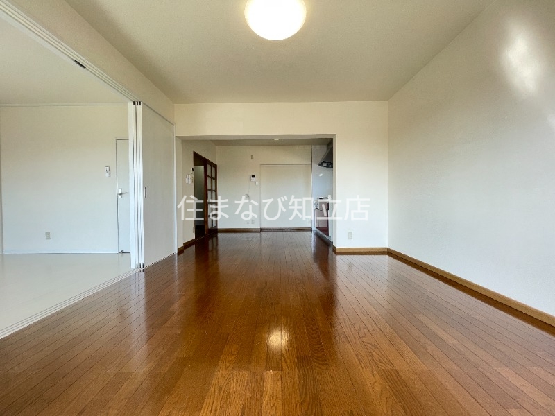 居室・リビング　同型別部屋写真