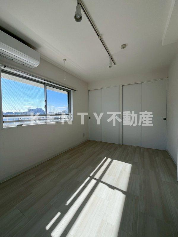 居室・リビング　こちらのリビングで趣味の時間をお楽しみください