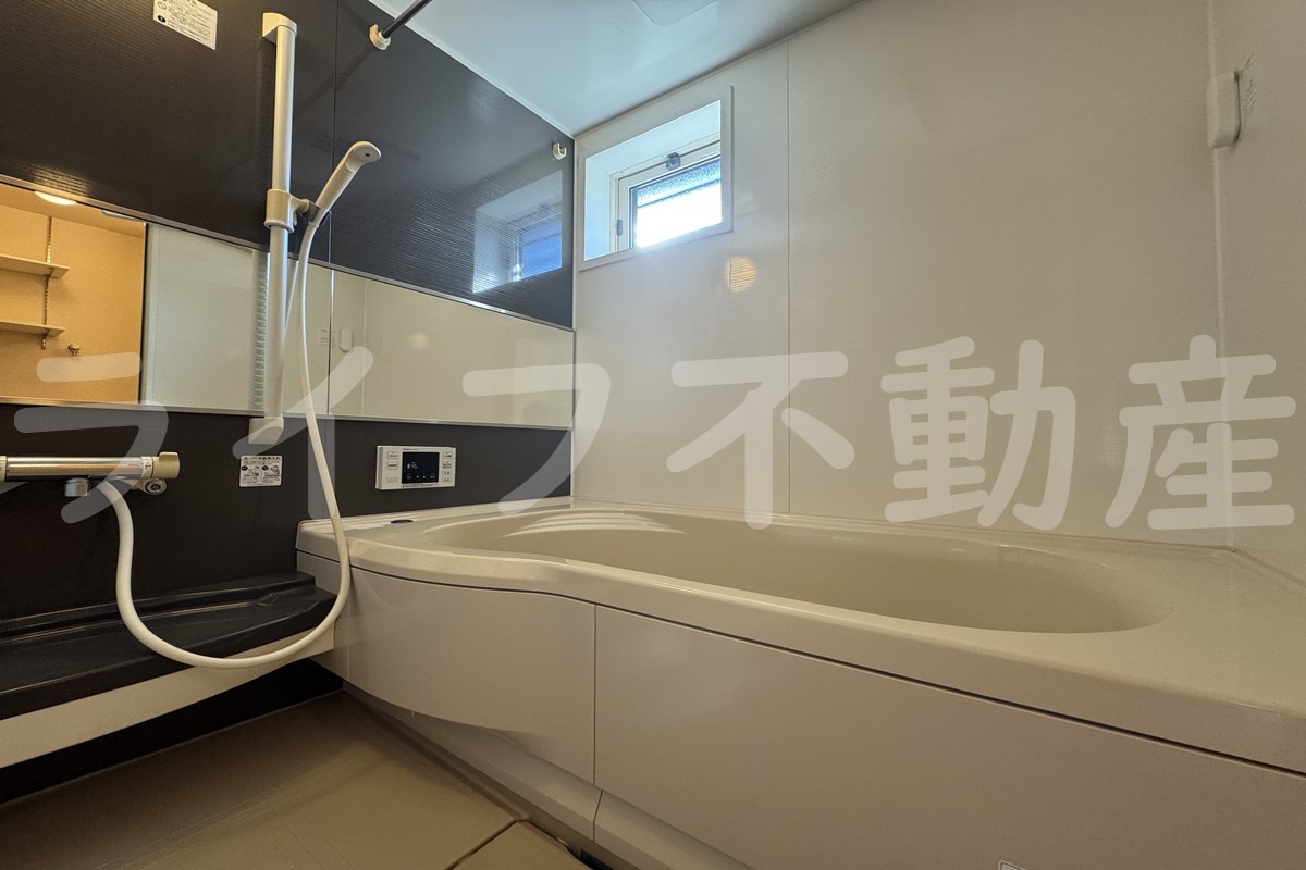 バス・シャワールーム　日々の疲れを癒すお風呂付です